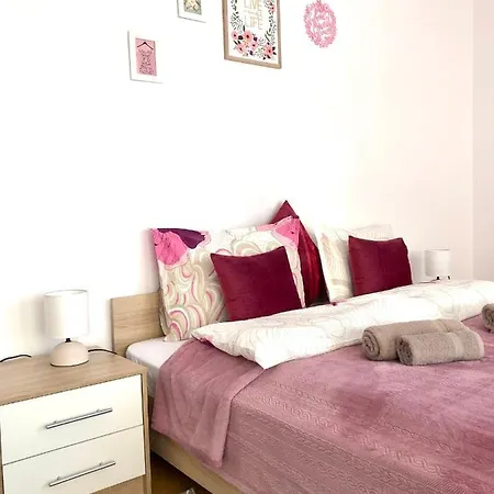 New! 2-Rooms Apartment In Sveti Vlas 100M From See Daire *